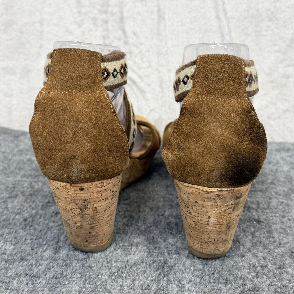 Minnetonka Wedge Sandals Womens Size 10 Brown Leather Embroidered Straps‎ Cork